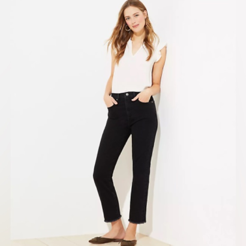 LOFT Black High Waist Straight Crop Frayed Hem Size 4 Petite